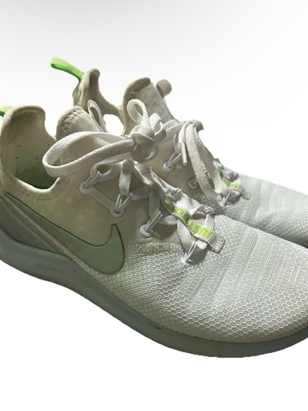 Women’s Nike Free White Running Sneakers Size 7 Athletic Exercise